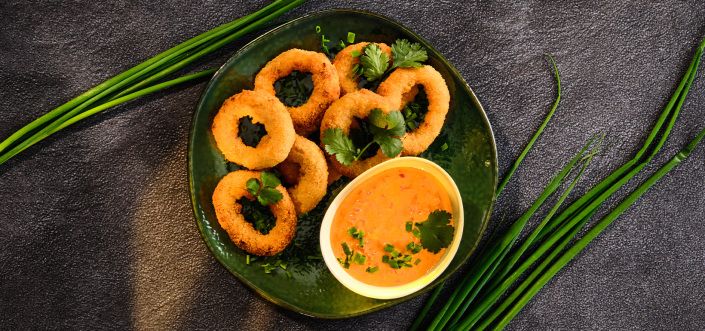 Onion Rings with harissa-majo
