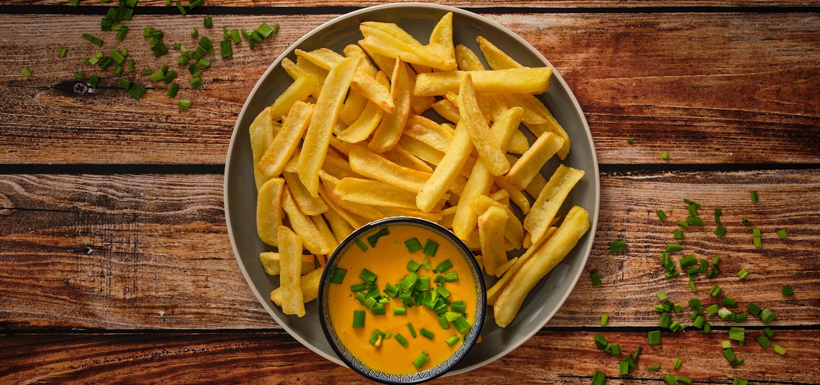 AVIKO Grip 'n dip fries with vegan potato-based